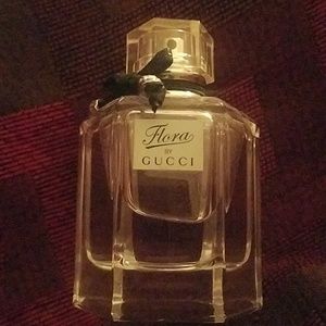 Flora by Gucci Glamorous Magnolia